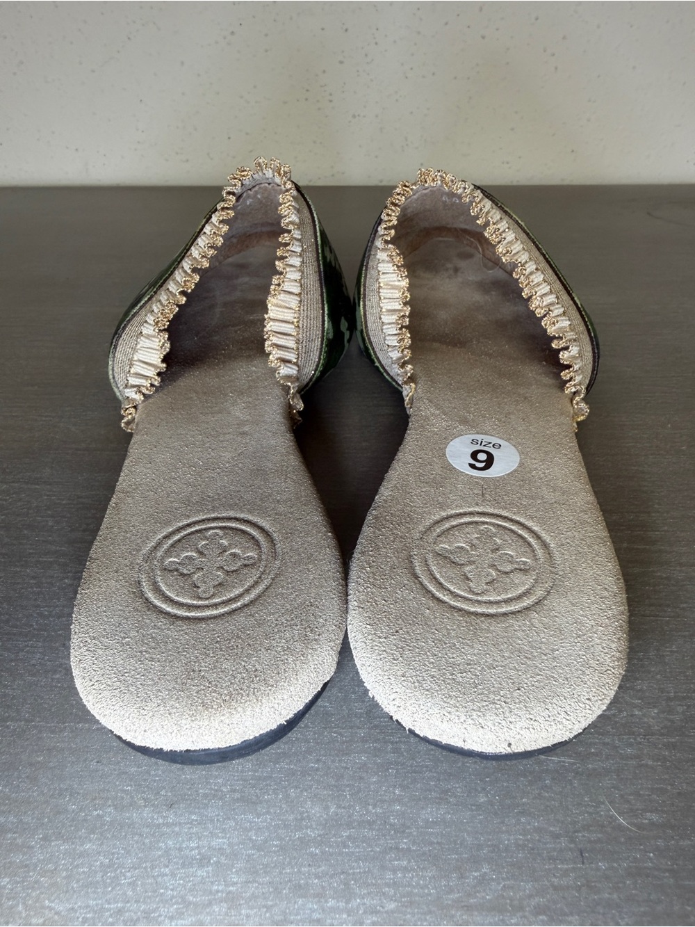 Charleston Shoe Co Blakely Camo Pointed Toe Mules Green Camouflage Flats 9 - Picture 6 of 9